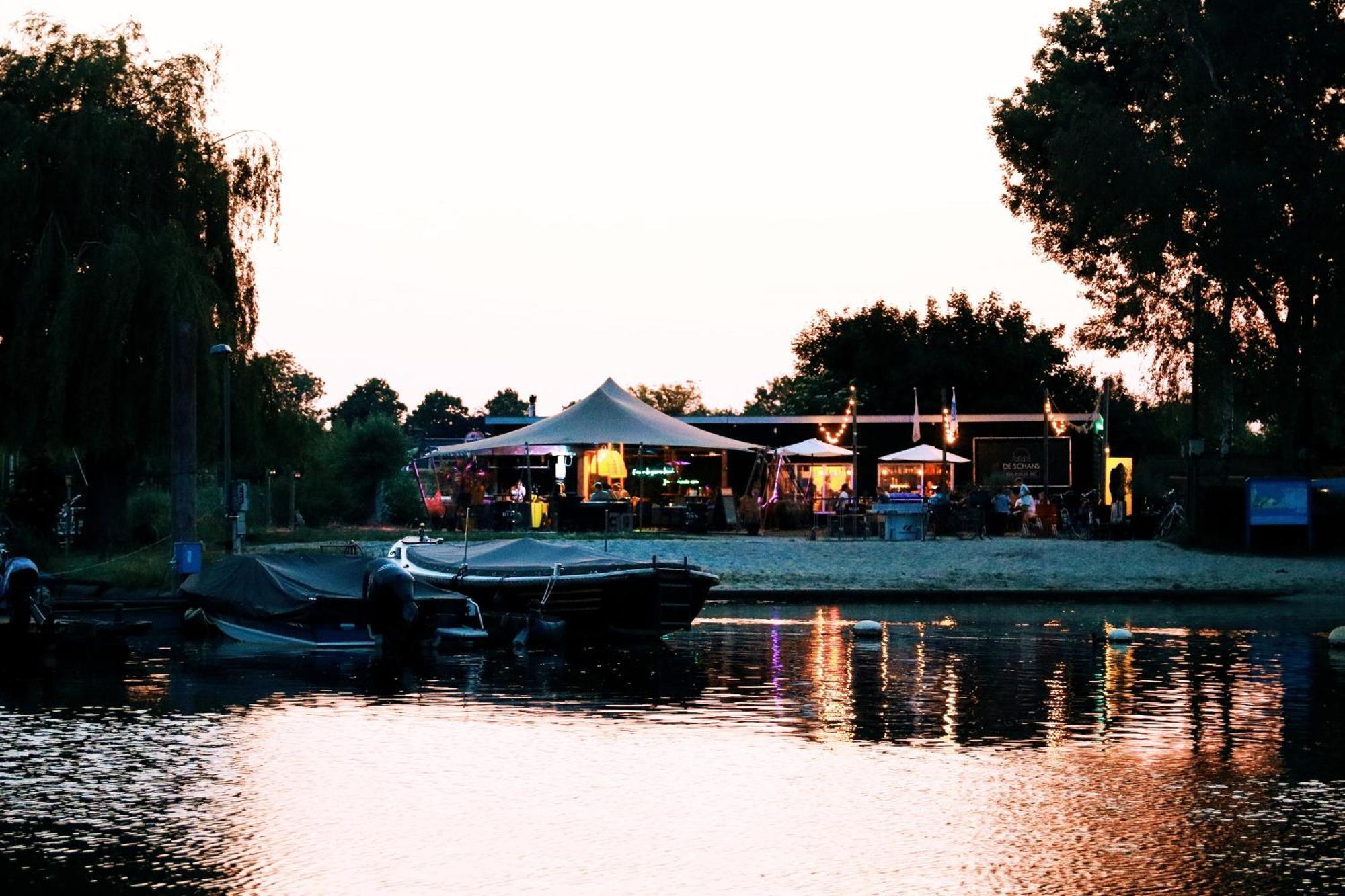 Luxury Lake Lodge Alphen  Exterior foto